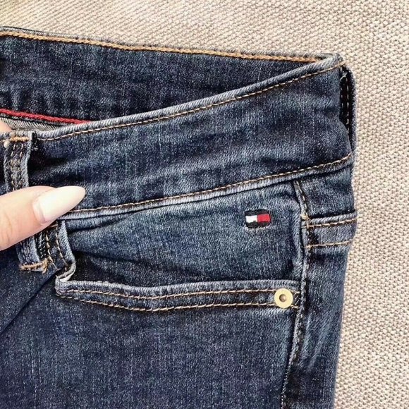 New Tommy Hilfiger Women's Mid Rise Skinny Jeans - Picture 5 of 7